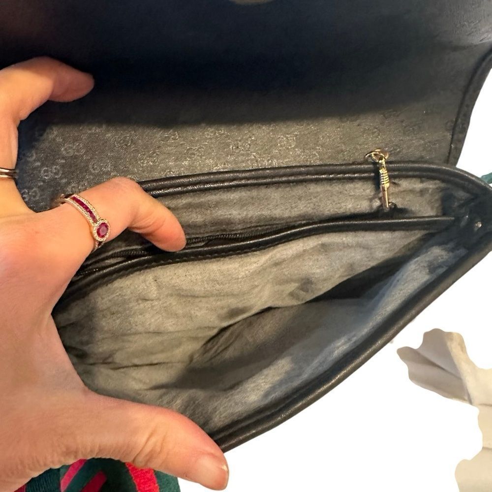 Gucci Black and Red Crossbody Bag with Textured Finish - Picture 13 of 13